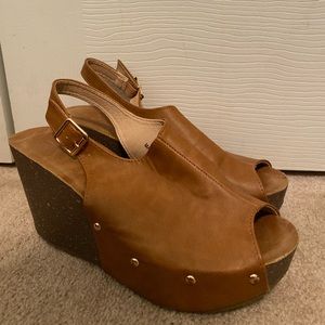 Peep toe wedges